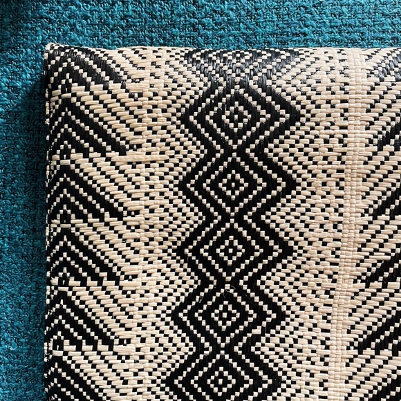 Tribal Woven Envelope Bag - Picture 3 of 3